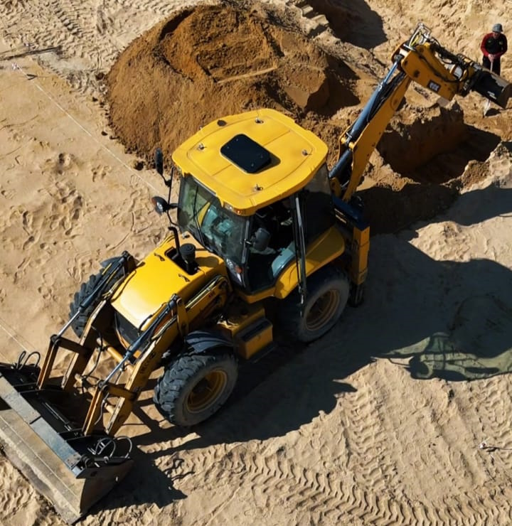 Аренда экскаватора-погрузчика 