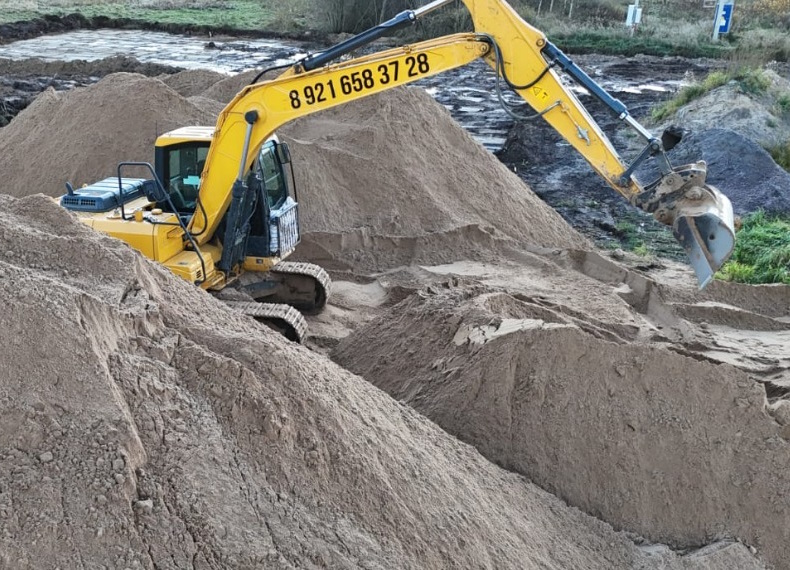 Аренда гусеничного экскаватора